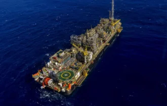 Recorde de produção faz Petrobras superar expectativas em 2025