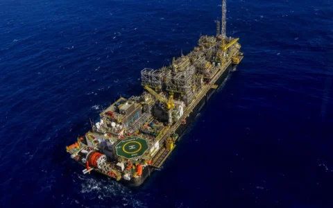 Recorde de produção faz Petrobras superar expectativas em 2025