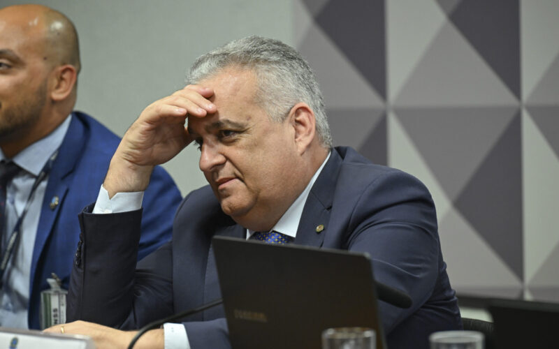 Comissão Parlamentar Mista de Inquérito do INSS - 2025 (CPMI - INSS) realiza oitiva de empresário apontado como um dos principais operadores do esquema de desvio de recursos do INSS que deveriam ser pagos a aposentados e pensionistas. O objetivo da comissão é investigar fraudes no Instituto Nacional do Seguro Social (INSS), envolvendo descontos irregulares em benefícios de aposentados e pensionistas. A CMPI é formada por senadores e deputados, num total de 32 titulares e igual número de suplentes. À mesa, relator da CPMI - INSS, deputado Alfredo Gaspar (União-AL).