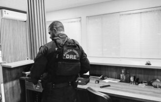 PF captura mulher condenada por lavagem de dinheiro ligada a facção criminosa no Amazonas