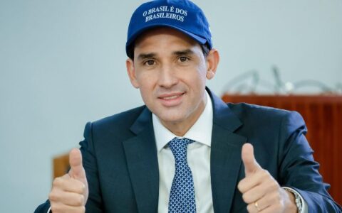 Ministro Silvio Costa Filho participa de cerimônia em Manaus nesta segunda
