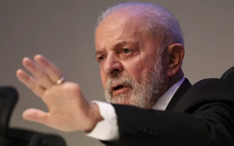 Lula sanciona, com vetos, nova regra sobre inelegibilidade na Lei da Ficha Limpa