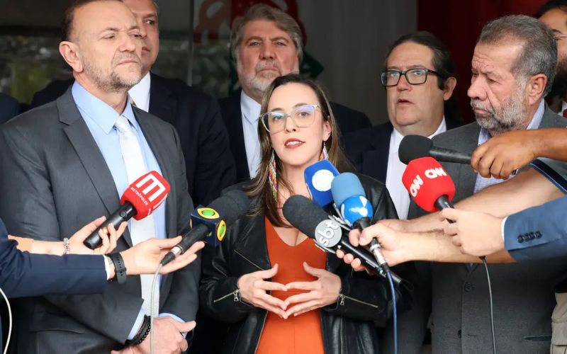 Presidenta do PSOL tem visto cancelado pelos Estados Unidos