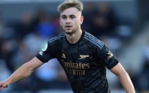 Ex-jogador da base do Arsenal morre aos 21 anos após lesão cerebral