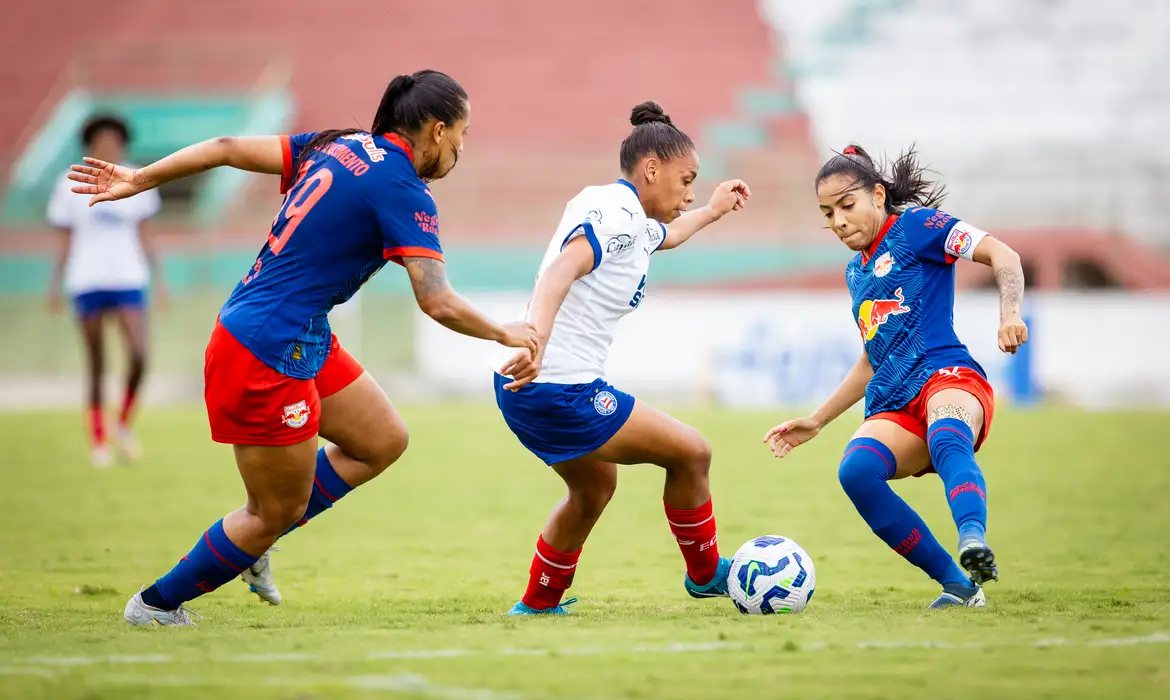 bragantino-e-bahia-abrem-quart