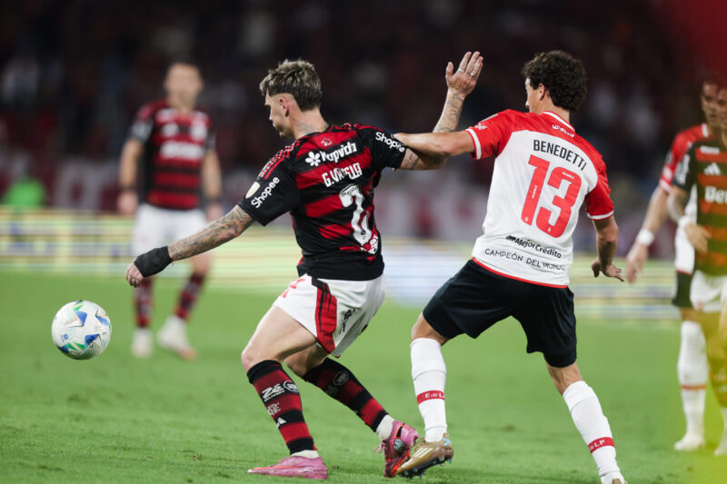flamengo-sai-na-frente-com-gol