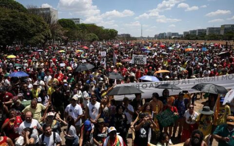 governistas-veem-manifestacoes