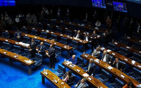 mdb-adota-posicoes-opostas-na-