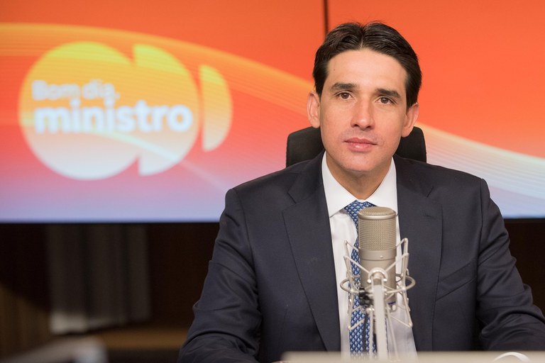 ministro-critica-projeto-da-an
