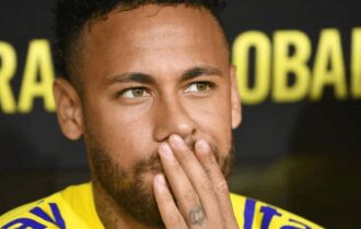 neymar-corneta-raphinha-em-5o-