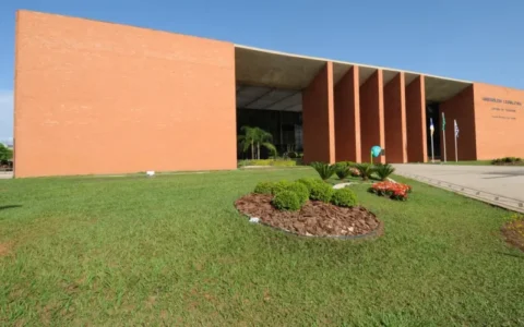 pf-faz-buscas-em-gabinetes-de-