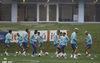 selecao-faz-ultimo-jogo-nas-el