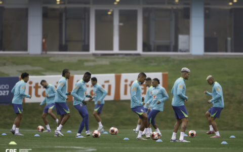 selecao-faz-ultimo-jogo-nas-el