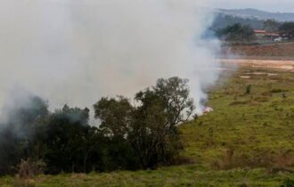 Risco de clima seco e queimadas permanece alto no interior do país