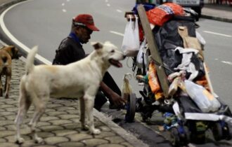 A arte das ruas de Manaus: Documentário de Z Leão retrata 23 anos da vida de Benedito