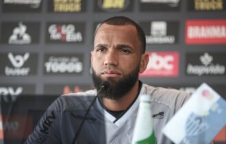 Goleiro Everson cobra justiça após importunação sexual à filha de 13 anos por torcedores do Atlético-MG
