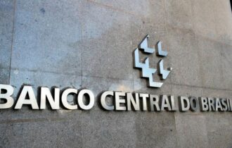 PEC que amplia autonomia do Banco Central está na pauta da CCJ na quarta