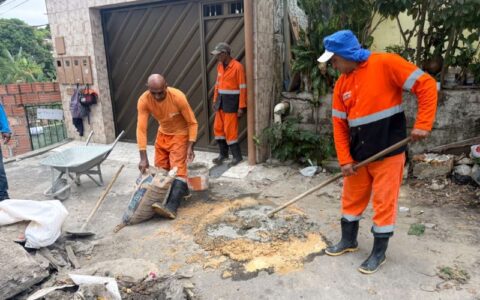 Desobstruição de drenagem reduz risco de alagamentos no bairro Petrópolis, em Manaus