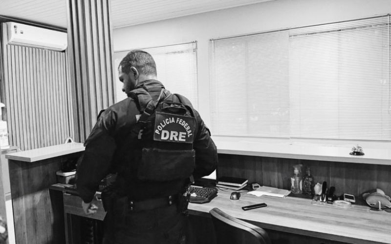 PF captura mulher condenada por lavagem de dinheiro ligada a facção criminosa no Amazonas