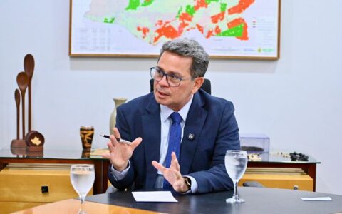 ‘Aeroportos fazem a diferença entre viver ou morrer’, diz Tadeu sobre a necessidade de conectar o Amazonas ao Brasil