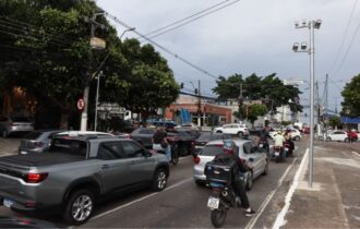 Manaus tem mais de 1 milhão de veículos e carece de fiscalização no trânsito