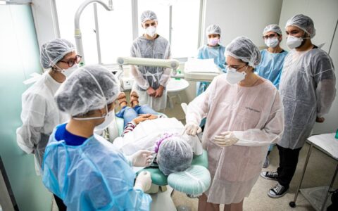 UEA oferece reabilitação facial gratuita e transforma vidas na capital