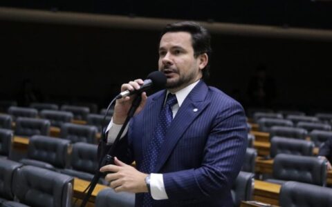 alberto-neto-e-investigado-por