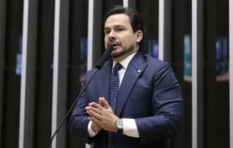 apoio-a-pec-da-blindagem-rende