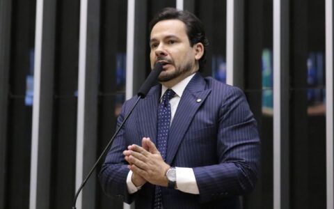 apoio-a-pec-da-blindagem-rende
