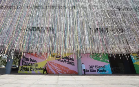 bienal-de-sao-paulo-propoe-dia