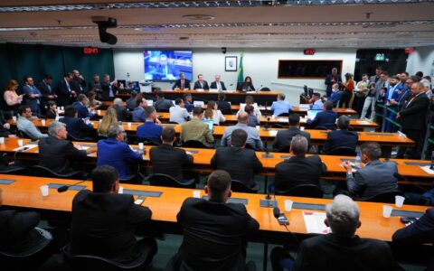 camara-aprova-projeto-que-crim