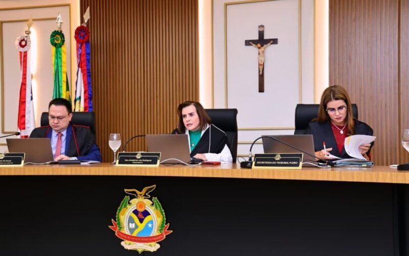 tce-am-aplica-multa-a-gestor-d