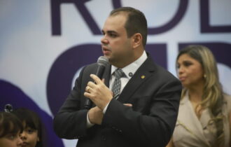 Roberto Cidade transforma aniversário em demonstração de força política