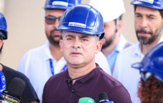 David Almeida celebra 'Dia do Prefeito' e reforça imagem de gestor próximo à população