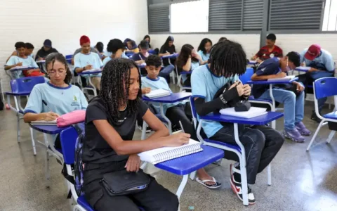 Estudantes nascidos em julho e agosto recebem 7ª parcela do Pé-de-Meia