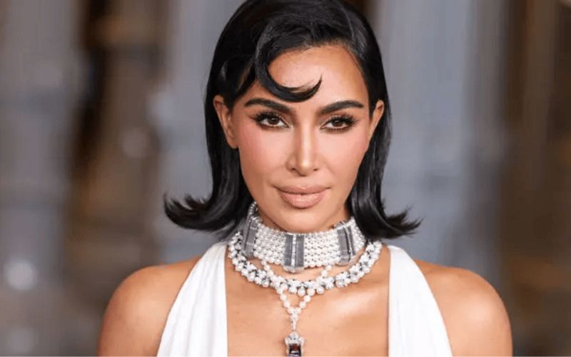 kim-kardashian-revela-o-motivo