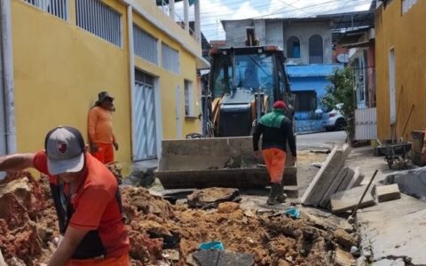 Drenagem é recuperada no Coroado para evitar riscos de alagamentos