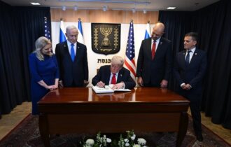 trump-chega-a-israel-para-acor