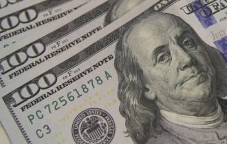 Relações EUA-China esfriam tensões e dólar cai para R$ 5,46