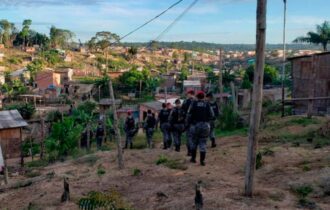 Crescimento desordenado impulsiona queimadas urbanas, alerta ambientalista