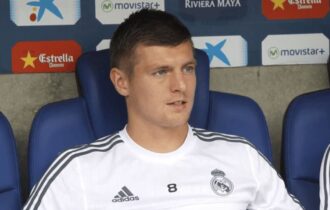 kroos-defende-vini-jr-apos-ira