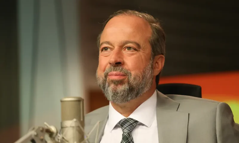 ministro-de-minas-e-energia-di