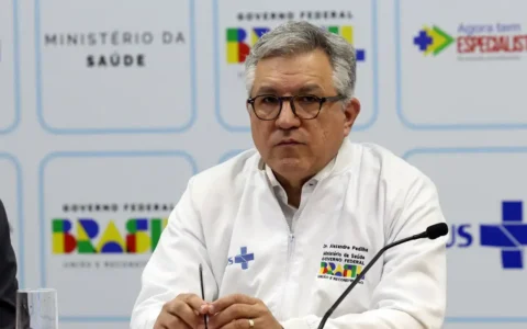 ministro-padilha-defende-direi