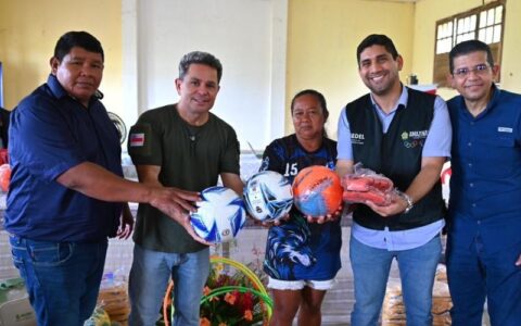 Tadeu leva esporte a comunidade indígena de São Gabriel da Cachoeira