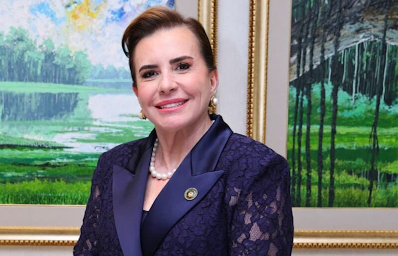yara-lins-celebra-50-anos-de-t