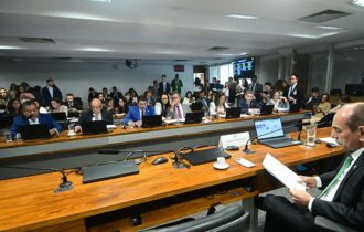 Sem consenso, exame de proficiência pode mudar a carreira de médico