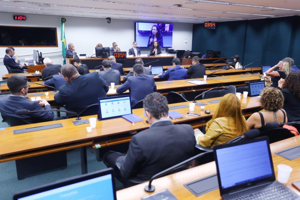 camara-debate-regras-para-regu