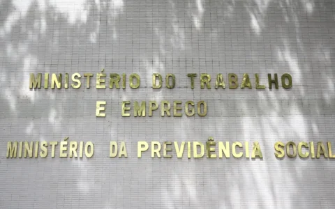 autorizada-nomeacao-de-855-apr