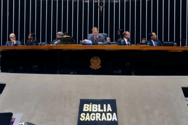 bancada-crista-apoia-messias-p