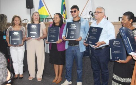 biblioteca-publica-do-am-receb